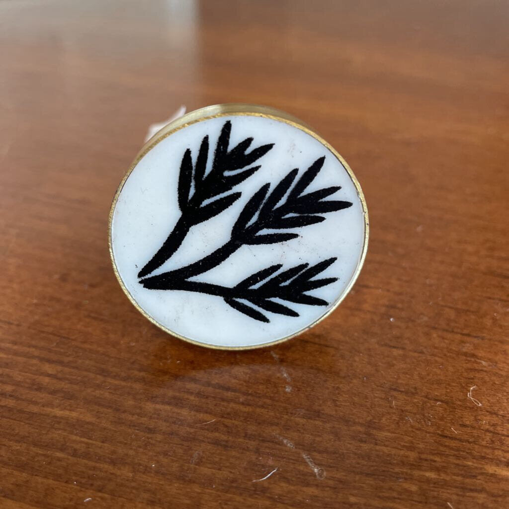 Painted Leaf White & Black Knob Pull - 8020472