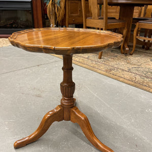Scalloped Top - 3 Legged Pedestal Maple Side Table