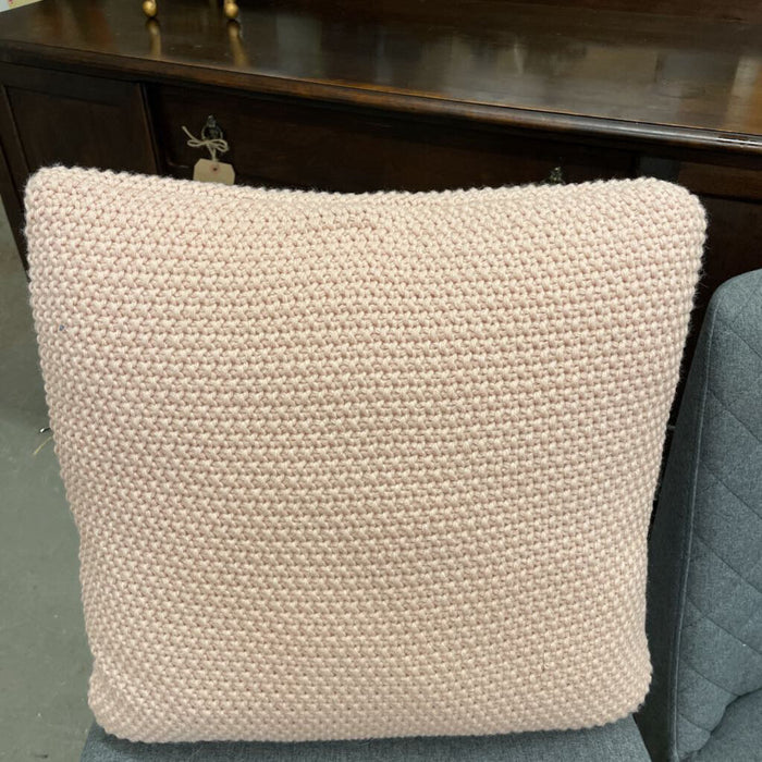 Knitted Pink Pillow