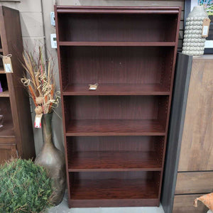 Bookcase w 5 Shelves