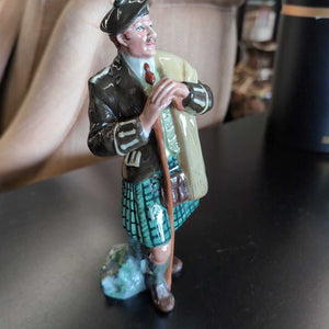 Royal Doulton Figurine "The Laird"