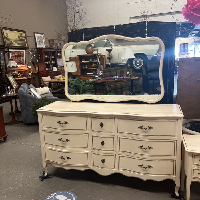 French Provincial Cream 9 Drawer Dresser w Mirror