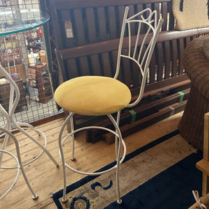 Hi Top White Metal Bistro Table w Two Stools