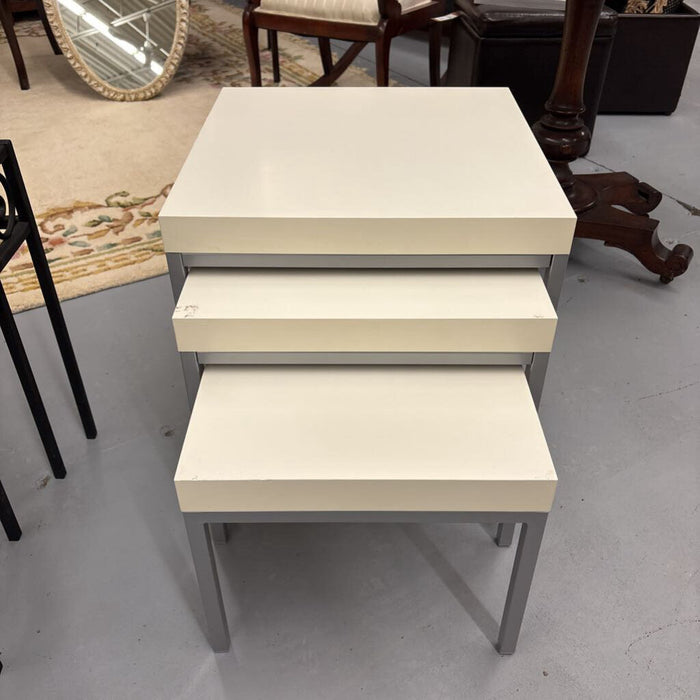 Set of 3 Laminate Nesting Tables w Grey Metal Legs