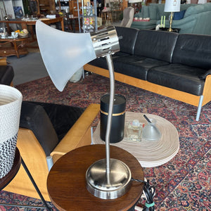 Gooseneck Adjustable Desk Lamp w Chrome Base