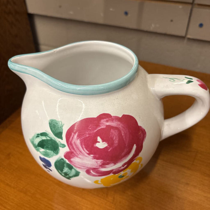 Porta Romance Floral Ceramic Pitcher