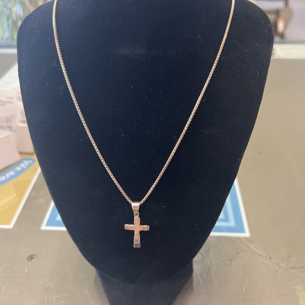 Sterling Silver Hammered Cross & Box Chain 24" Necklace