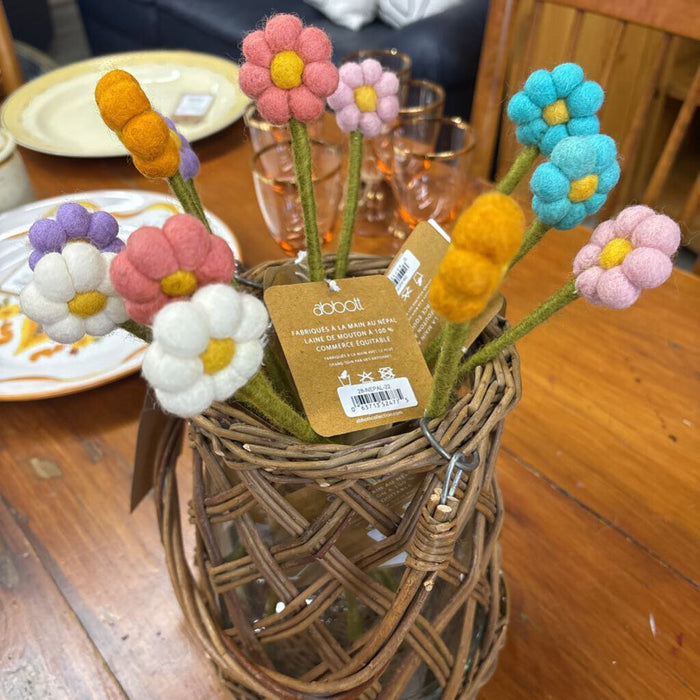 Pom Pom Daisy Stem - NEPAL-22