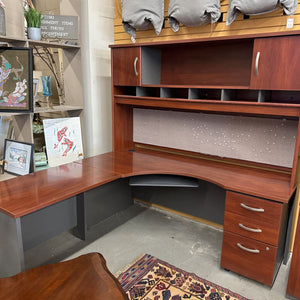 Cherry Look Office Corner Desk w Upper Shelf, Lower Filing Cab.