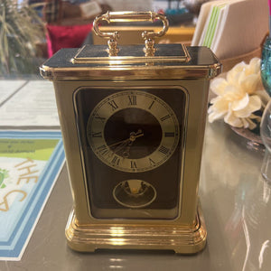 Vintage Mantle Clock w Gold Metal Finish