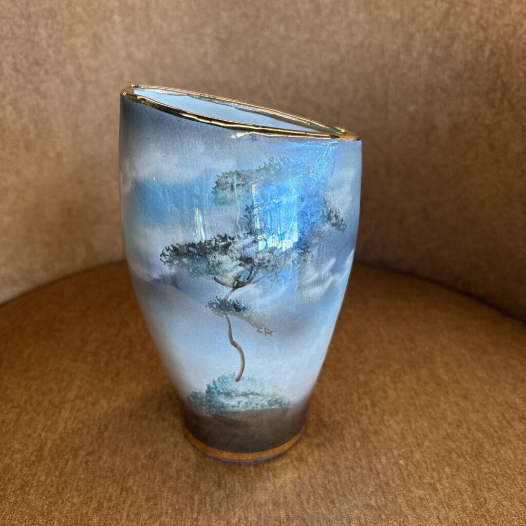 Handpainted Vase from Italy w Gold Rim