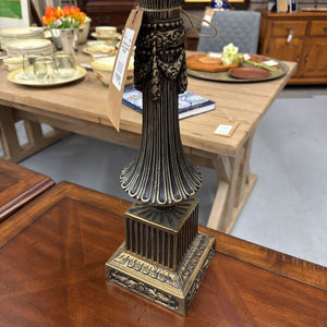 Metal Brass Look Lamp w Tassel Motif