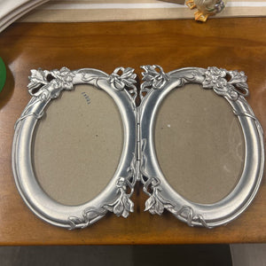 Pewter Double Picture Frame w Flower Detail