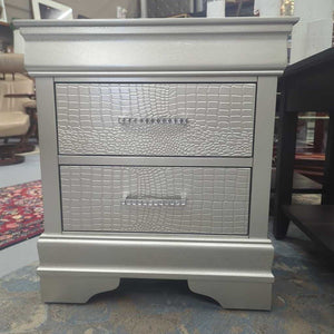 NEW Mirrored Side Table w Jewelled Handles, 2 Drawers