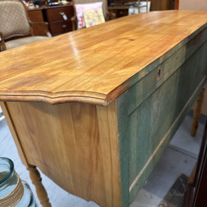 Maple Sideboard w 2 Drawers/ 2 Cupboards