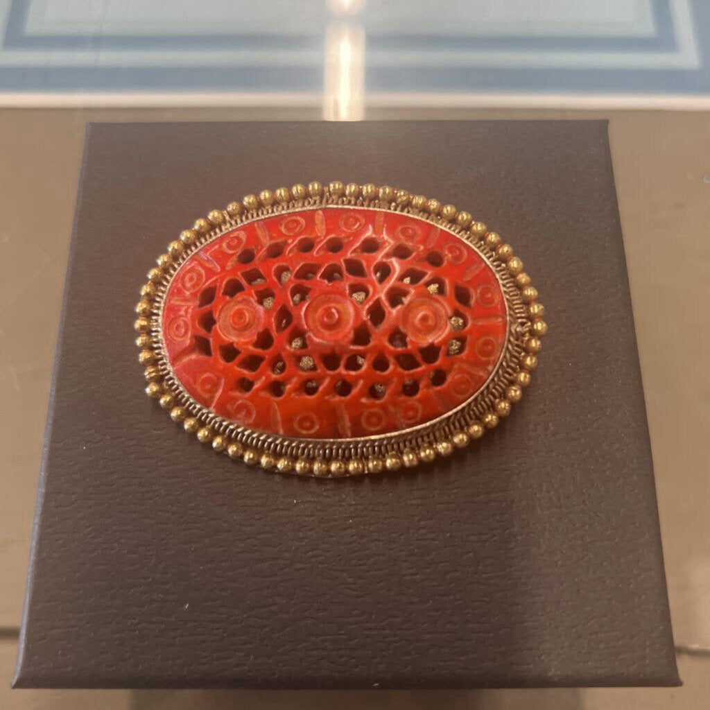 Art Deco Blood Red Pressed Glass Enamel Goldtone Brass Brooch