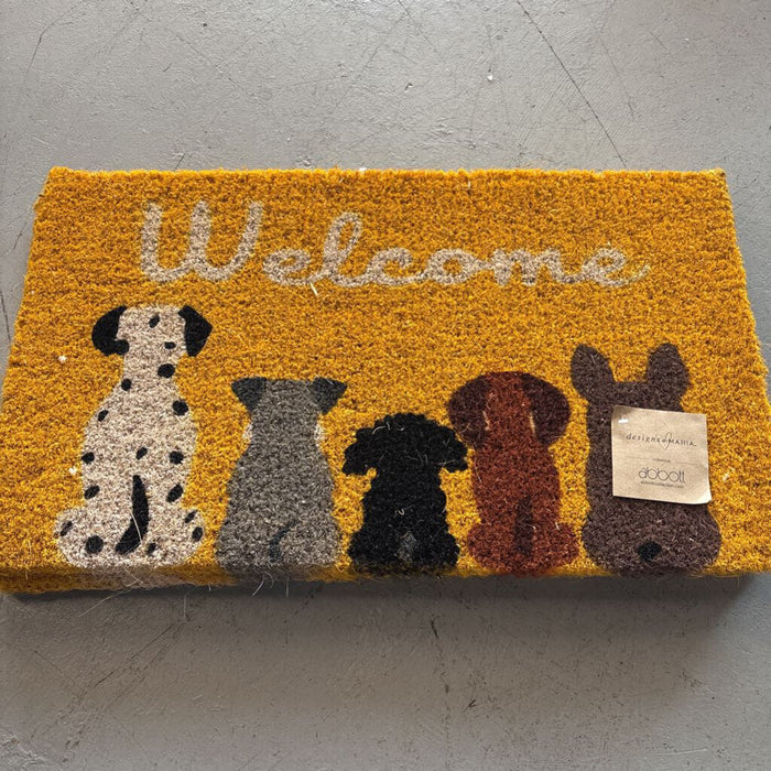 Row of Dogs Welcome Reg. Doormat Yellow AN 1906