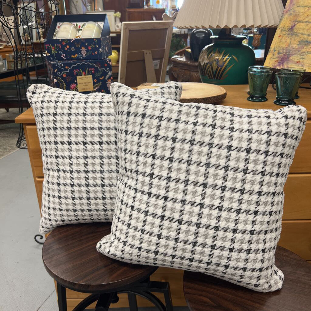 PAIR Grey, Black & White Houndstooth Cushions
