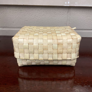 Soft Bamboo Woven Trinket Basket w Lid