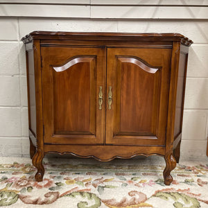 Antique Scalloped Maple Credenza w Queen Anne Legs
