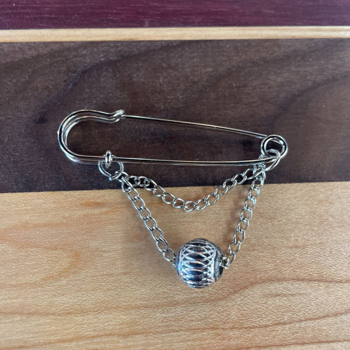 Silver Kilt Pin w Bead Chain Charm