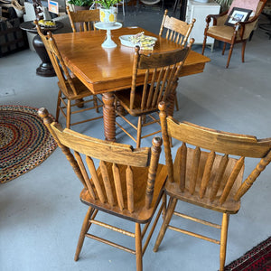 Solid Oak Antique Table w Turned Legs - 3 x 11" leaves, 6 Chairs