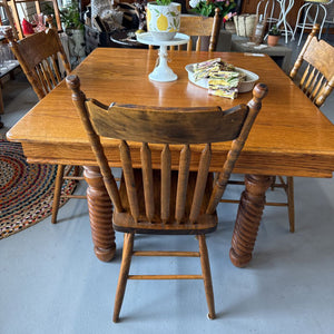 Solid Oak Antique Table w Turned Legs - 3 x 11" leaves, 6 Chairs