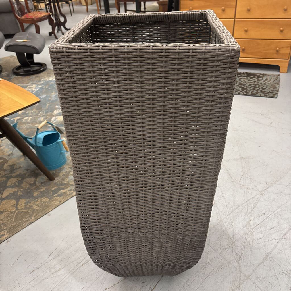 Large Woven Outdoor Planter