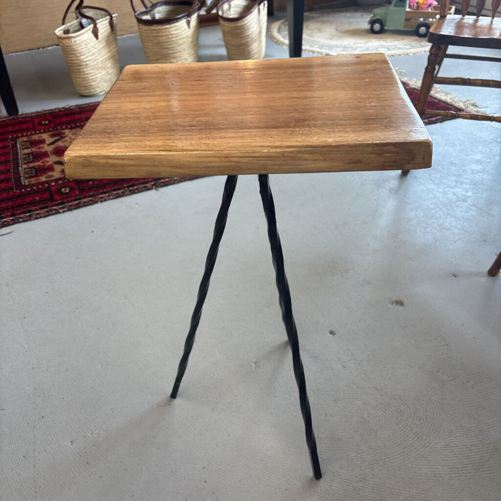 Indoor/Outdoor Walnut Side Table w Metal Base