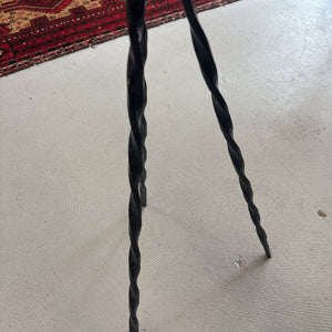 Indoor/Outdoor Aspen Side Table w Metal Base
