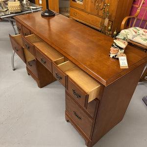 Colonial Desk w 2 Banks of Drawers