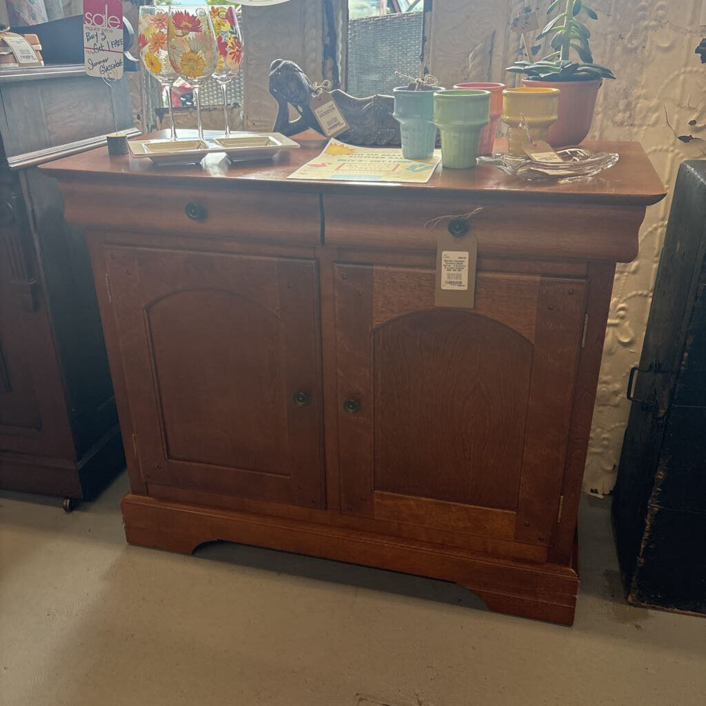 Bermex Canadian Furniture Maple Server - 2 Drawers & Lower Cabinet *Hole in Back*