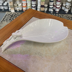 Porcelain Tropic Leaf Tray w Frog