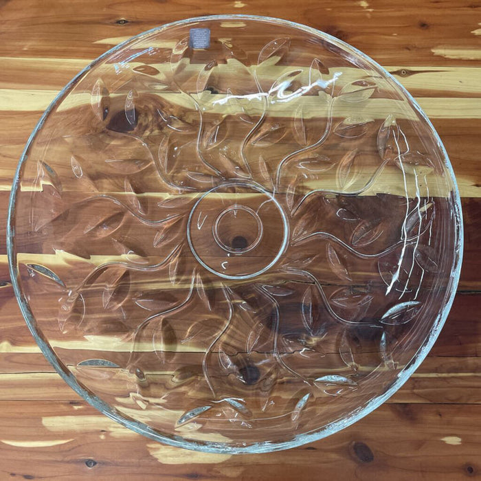 Laurus Italian Crystal Serving Plate - Leaf Motif