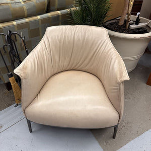 ARCHIBALD Club Chair - Italy - SOUL Leather w Gunmetal Base & Legs