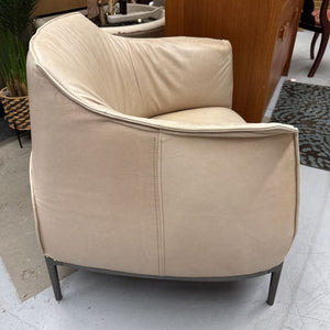 ARCHIBALD Club Chair - Italy - SOUL Leather w Gunmetal Base & Legs