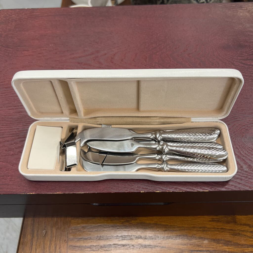 Cheese Knives & Marker Set