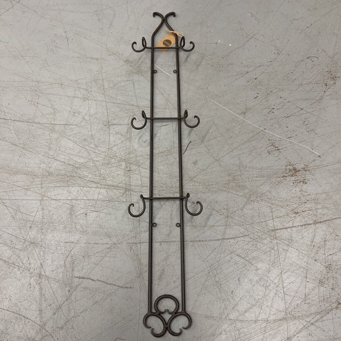 Heavy Metal Wall Plate Rack w Scroll
