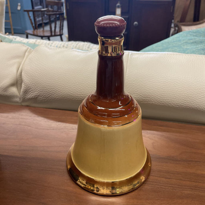 Vintage Bell's Old Scotch Whisky Ceramic Decanter (Big) - Wade Pottery