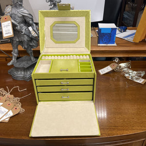Granny Apple Green Jewelry Box w Inserts