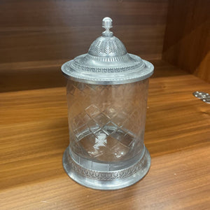 Decorative Rose Flower Arrangement in Oval Glass Vase