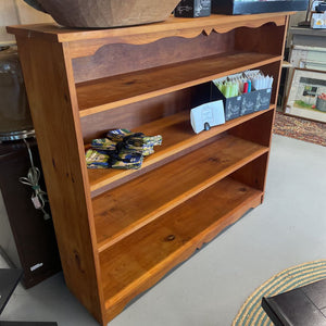 Maple Bookcase w Scalloped Top