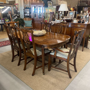 Kaufman Mahogany Dining Table & 6 Chairs- Canadian Made w Leaf on Castors