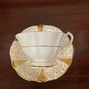 Queen Anne Golden Floral Bone China Teacup & Saucer