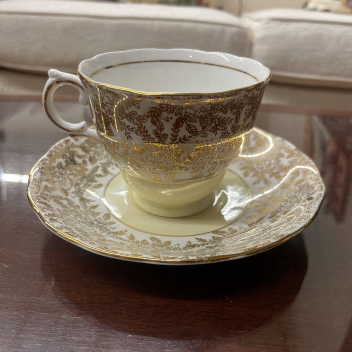 Colclough Golden Lace Floral Bone China Teacup & Saucer