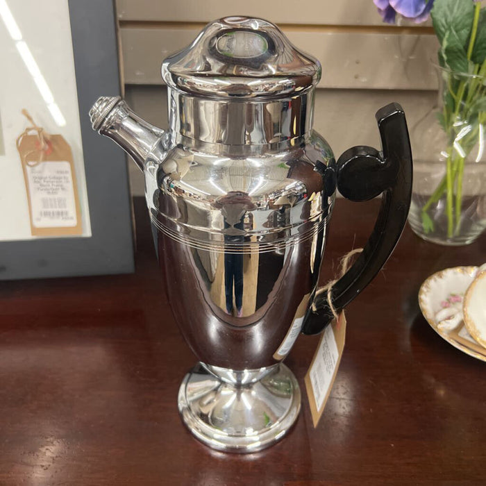 Vintage Faberware Art Deco Style Chrome Cocktail Shaker