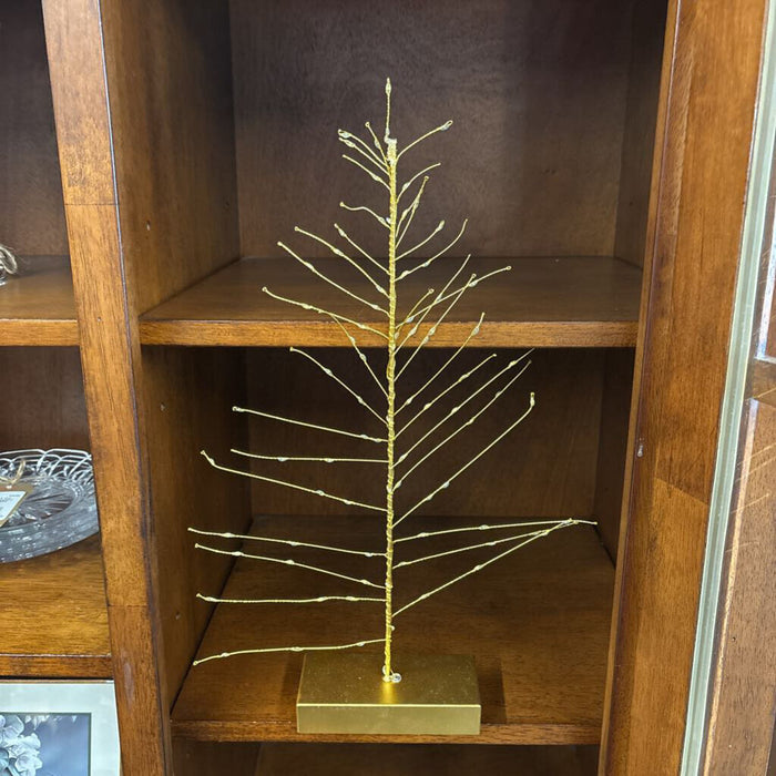 Festive Lit Up Tree - Gold (3 x AA)