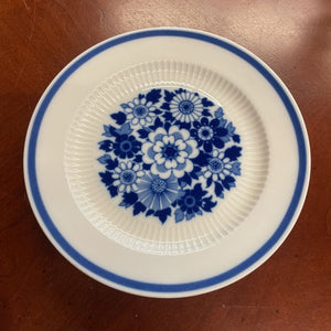 SET of 4 Kaiser Porcelain Echt Kobalt Blue & White Floral Salad Plates
