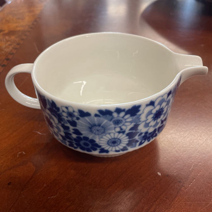 Kaiser Porcelain Echt Kobalt Blue & White Floral Gravy Boat