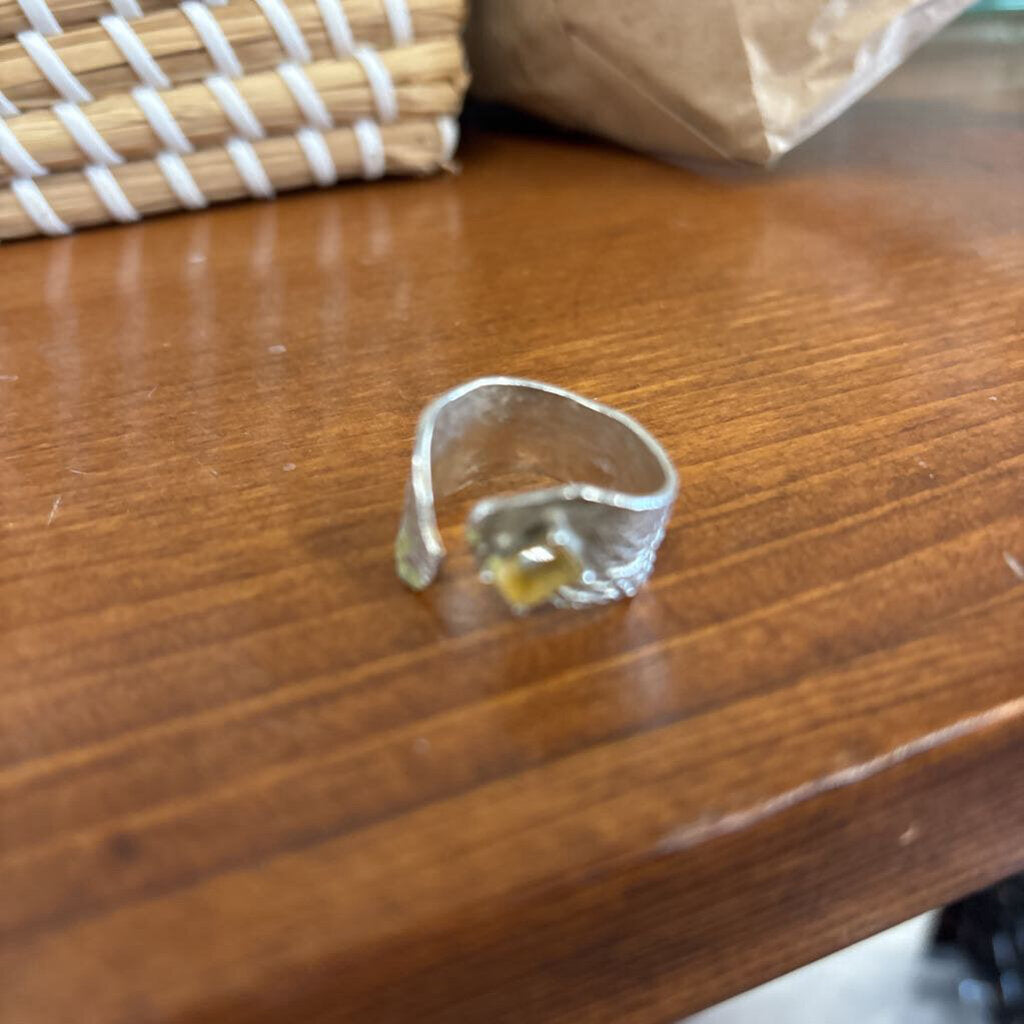 Hammered Silver Wrap Ring w Citron Stone